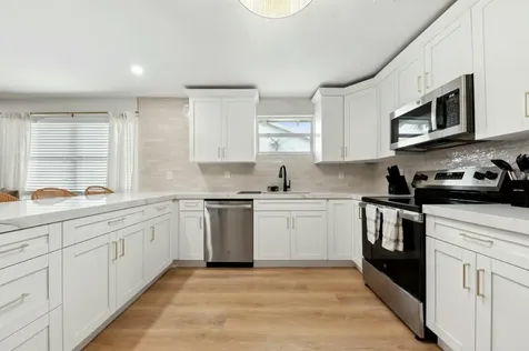 125 NW 3rd Avenue Delray Beach FL 33444