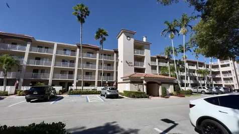 6121 Pointe Regal Circle Delray Beach FL 33484