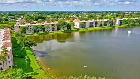 6121 Pointe Regal Circle Delray Beach FL 33484