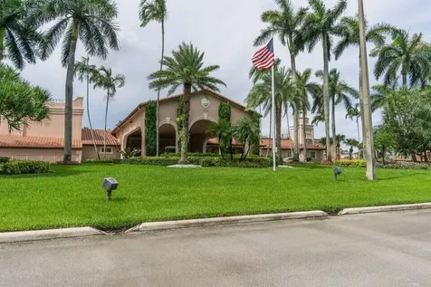 6121 Pointe Regal Circle Delray Beach FL 33484