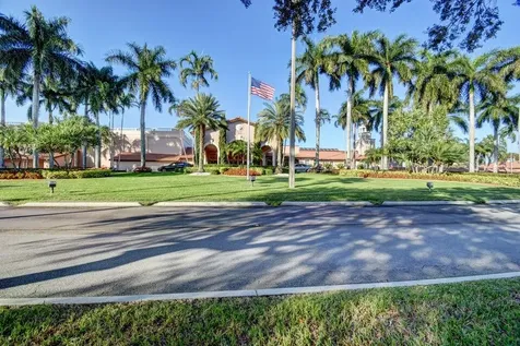 6121 Pointe Regal Circle Delray Beach FL 33484