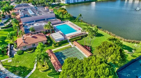 6121 Pointe Regal Circle Delray Beach FL 33484