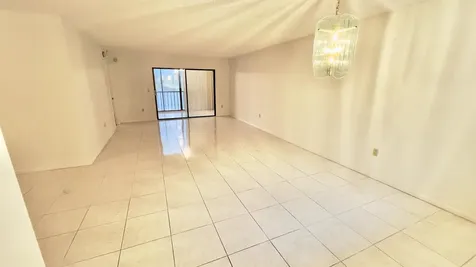 6121 Pointe Regal Circle Delray Beach FL 33484