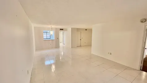 6121 Pointe Regal Circle Delray Beach FL 33484