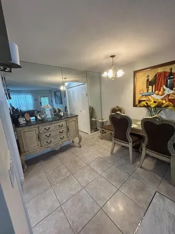 347 Norwich O West Palm Beach FL 33417