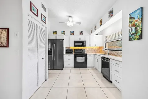 9767 Richmond Circle Boca Raton FL 33434