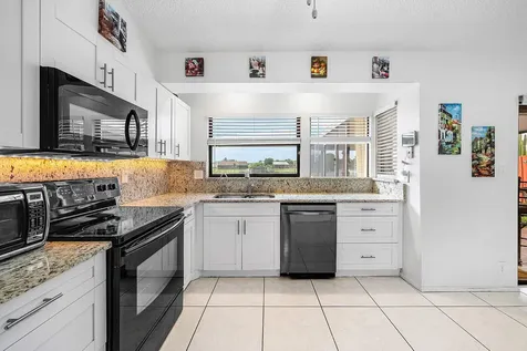 9767 Richmond Circle Boca Raton FL 33434