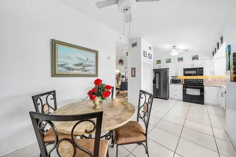 9767 Richmond Circle Boca Raton FL 33434