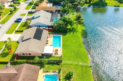 9767 Richmond Circle Boca Raton FL 33434