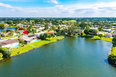 9767 Richmond Circle Boca Raton FL 33434