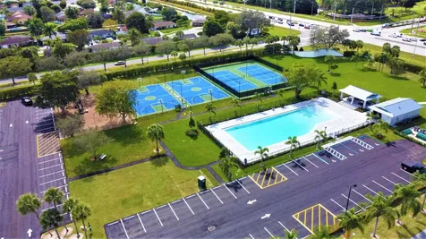 9767 Richmond Circle Boca Raton FL 33434