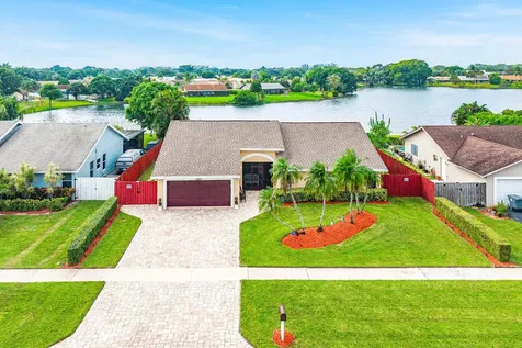9767 Richmond Circle Boca Raton FL 33434
