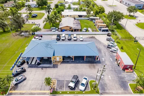 400 NW Avenue L Belle Glade FL 33430