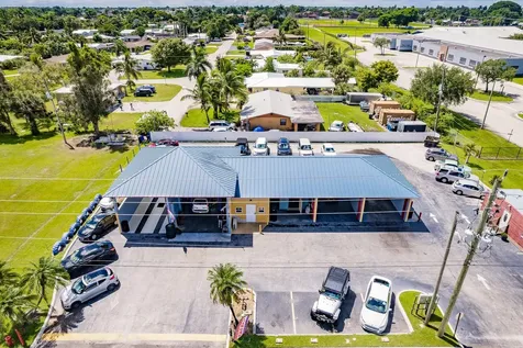 400 NW Avenue L Belle Glade FL 33430