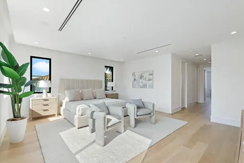 498 Ne 6th Street Boca Raton FL 33432