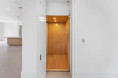 498 Ne 6th Street Boca Raton FL 33432