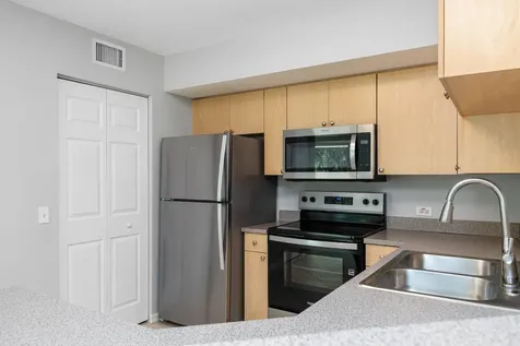 801 Villa Circle Boynton Beach FL 33435