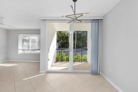 801 Villa Circle Boynton Beach FL 33435