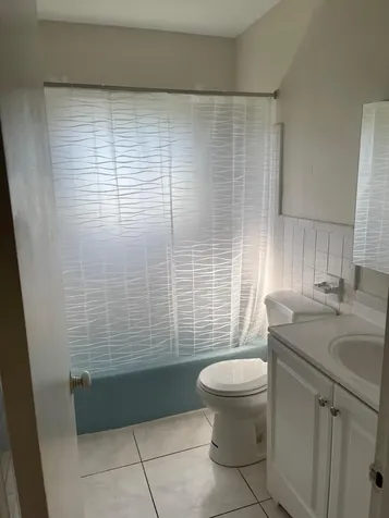 2300 NE 5th Avenue Boca Raton FL 33431