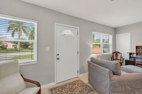 254 Ne 22nd Street Delray Beach FL 33444