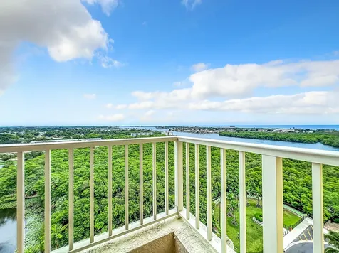 700 E Boynton Beach Boulevard Boynton Beach FL 33435