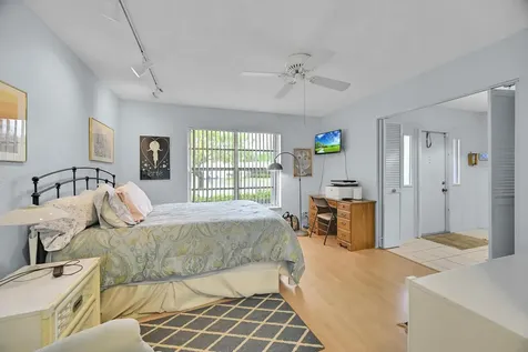 6127 Rainbow Circle Greenacres FL 33463