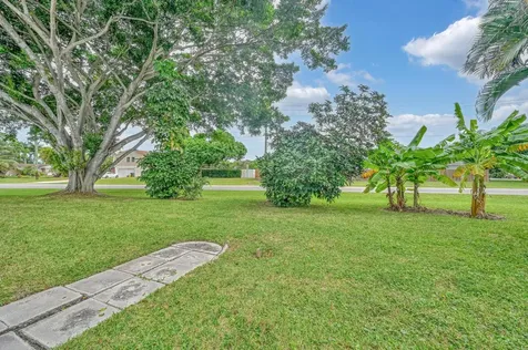 6127 Rainbow Circle Greenacres FL 33463
