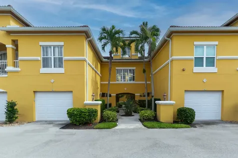 5015 Fairways Circle Vero Beach FL 32967