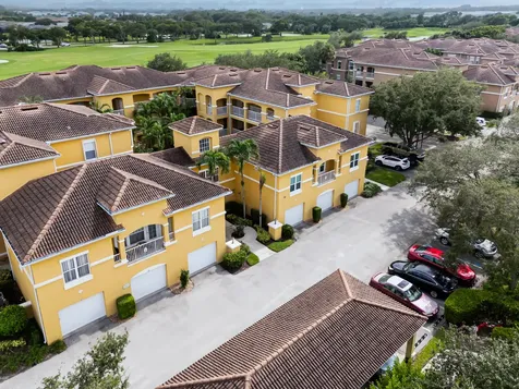 5015 Fairways Circle Vero Beach FL 32967
