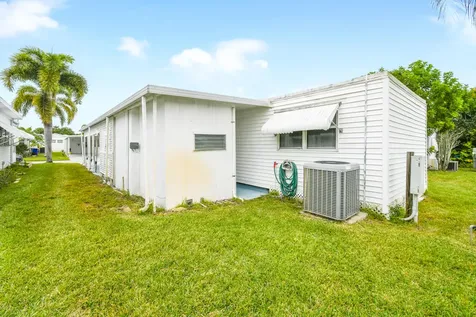4300 Se Saint Lucie Boulevard Stuart FL 34997