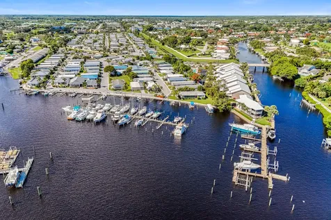 4300 Se Saint Lucie Boulevard Stuart FL 34997