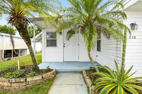 4300 Se Saint Lucie Boulevard Stuart FL 34997