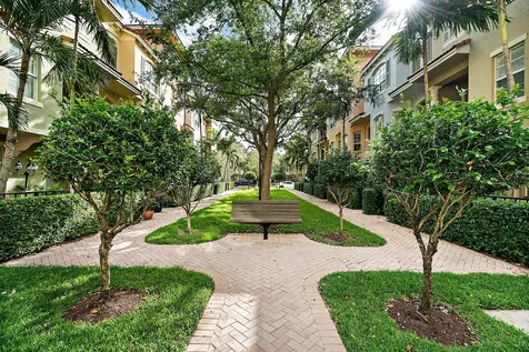 2446 San Pietro Circle Palm Beach Gardens FL 33410