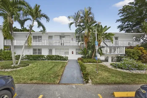 64 Canterbury C West Palm Beach FL 33417
