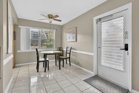 64 Canterbury C West Palm Beach FL 33417