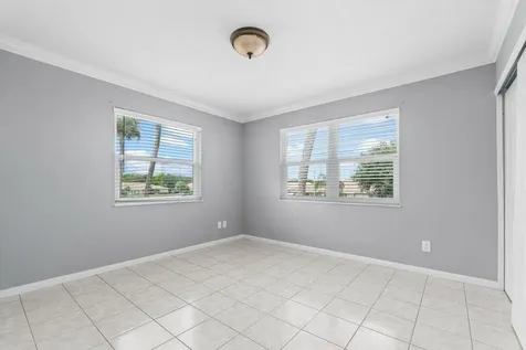1205 S Lakes End Drive Fort Pierce FL 34982
