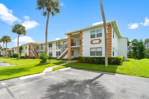1205 S Lakes End Drive Fort Pierce FL 34982
