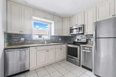 1205 S Lakes End Drive Fort Pierce FL 34982