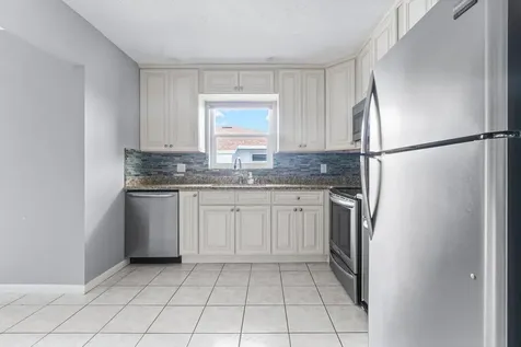 1205 S Lakes End Drive Fort Pierce FL 34982
