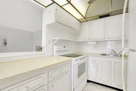 143 Somerset G West Palm Beach FL 33417