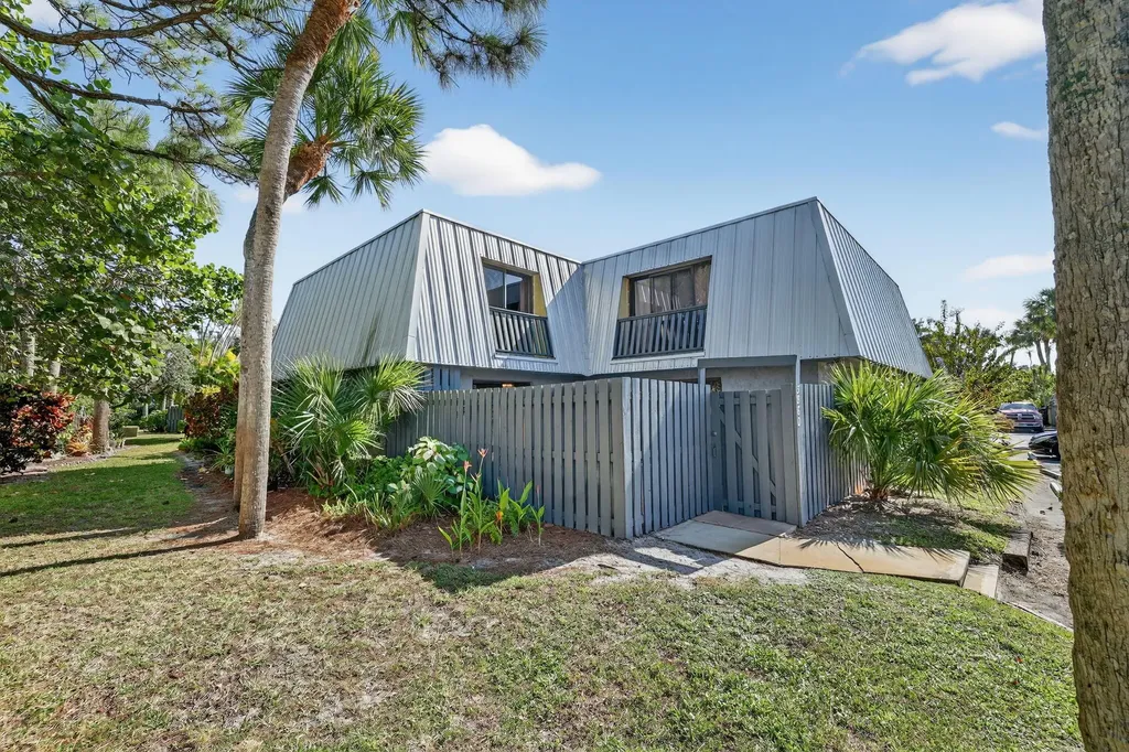 3860 Jefferson Street Stuart FL 34997