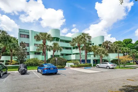 5884 Morningstar Circle Delray Beach FL 33484