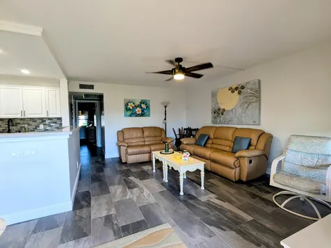 7 Hastings A West Palm Beach FL 33417