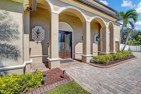 5811 Nw Blue Bonnet Court Port Saint Lucie FL 34986