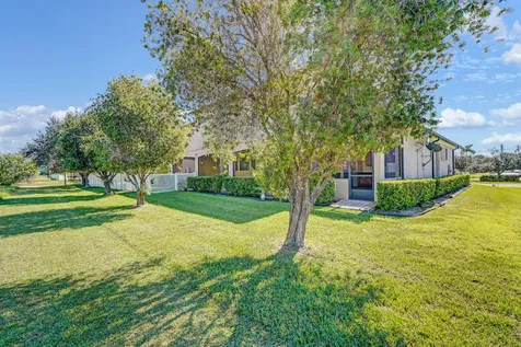 5811 Nw Blue Bonnet Court Port Saint Lucie FL 34986