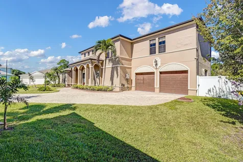 5811 Nw Blue Bonnet Court Port Saint Lucie FL 34986