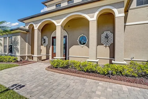 5811 Nw Blue Bonnet Court Port Saint Lucie FL 34986
