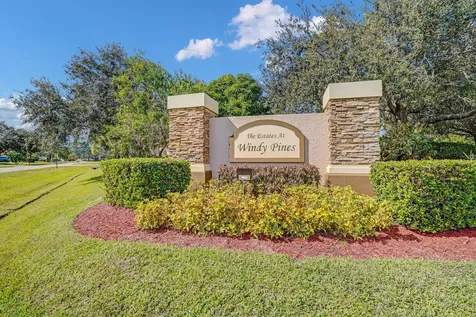5811 Nw Blue Bonnet Court Port Saint Lucie FL 34986