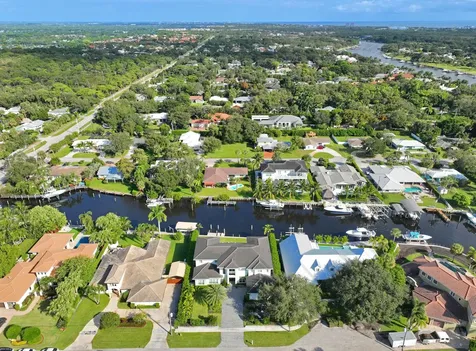 2169 Driftwood Circle Palm Beach Gardens FL 33410