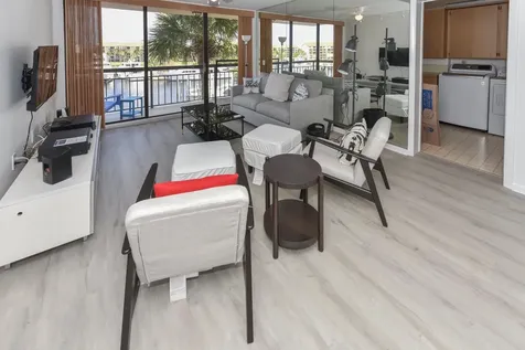 2401 Marina Isle Way Jupiter FL 33477